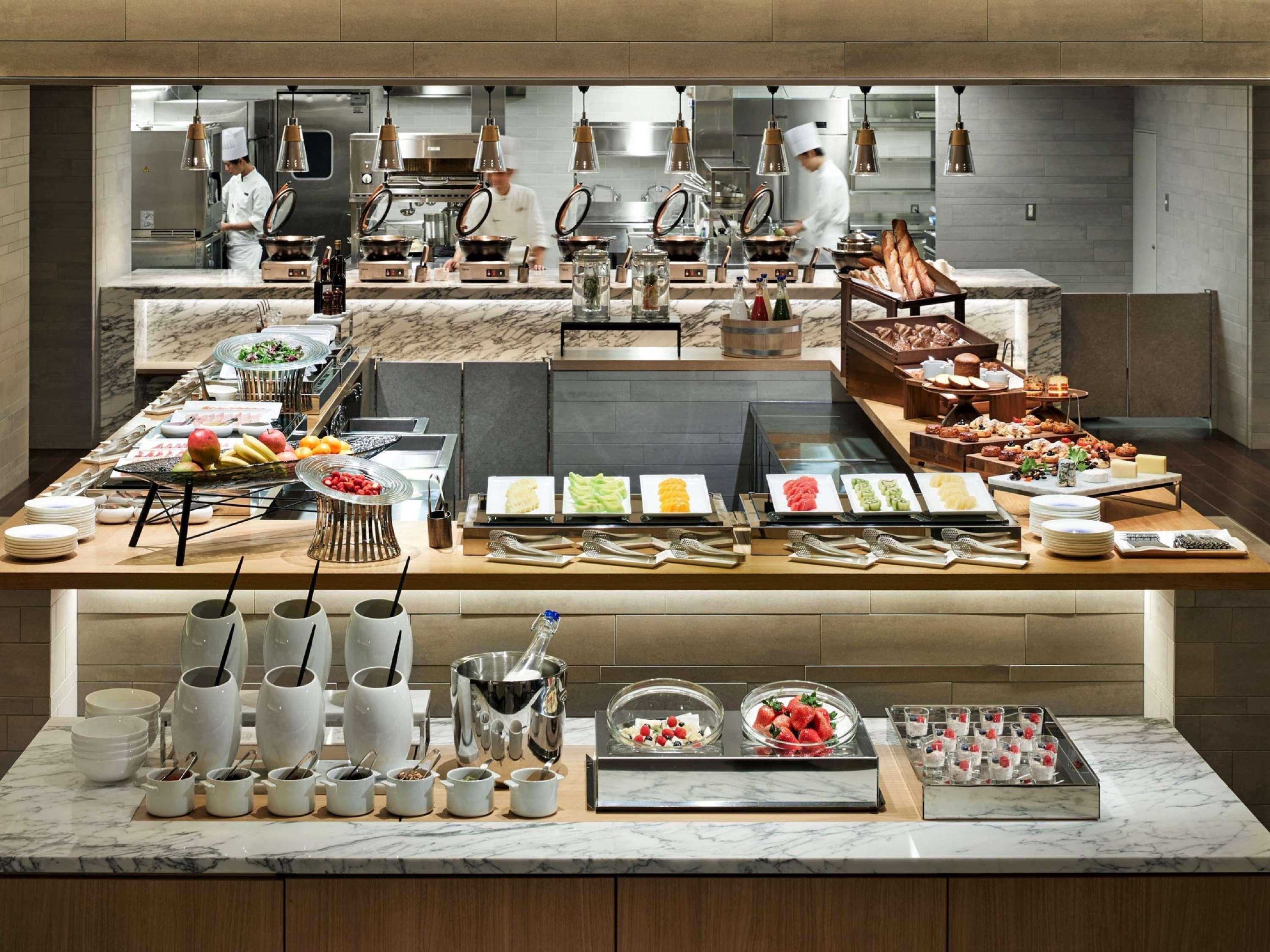 The Thousand Kyoto Exterior photo A buffet at a restaurant